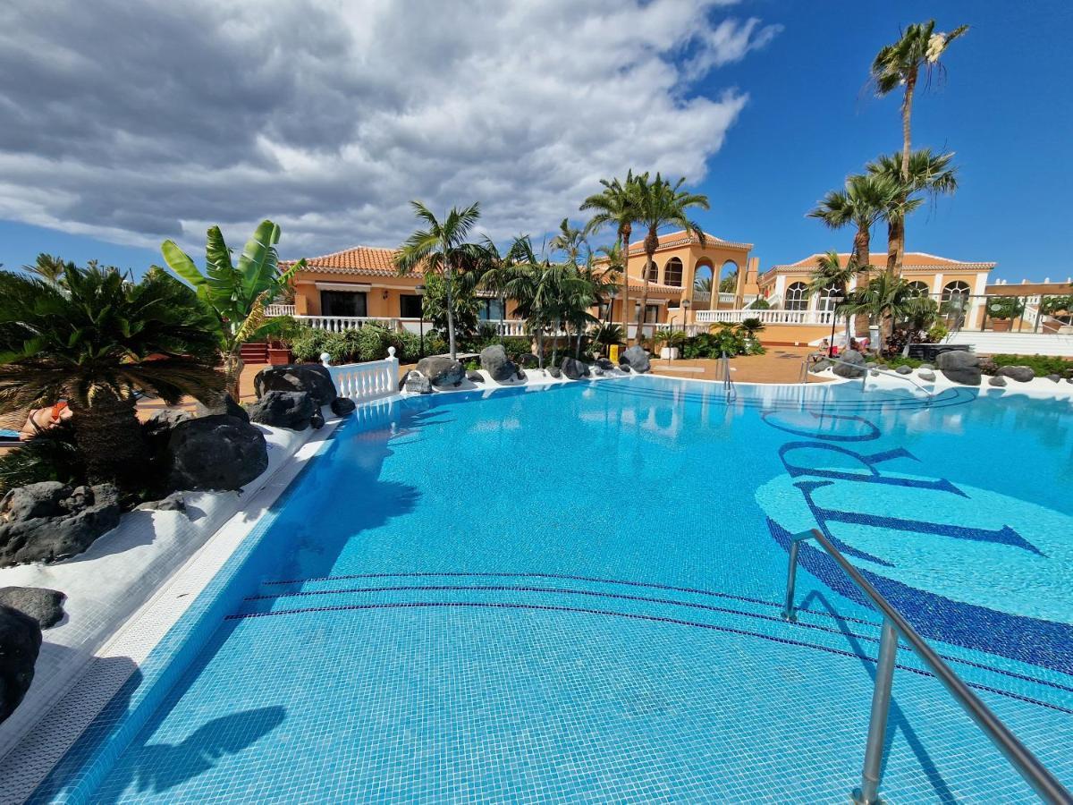 Exclusive Penthouse Playa Las Vistas 4 Close To The Sea And Beach, Aircondition For A Fee, Wifi, Terrace, Heated Pool Playa de las Americas  Eksteriør bilde