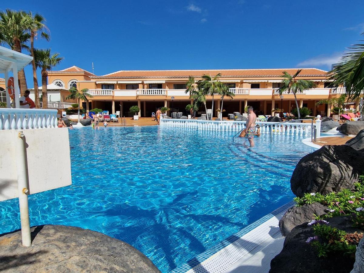 Exclusive Penthouse Playa Las Vistas 4 Close To The Sea And Beach, Aircondition For A Fee, Wifi, Terrace, Heated Pool Playa de las Americas  Eksteriør bilde
